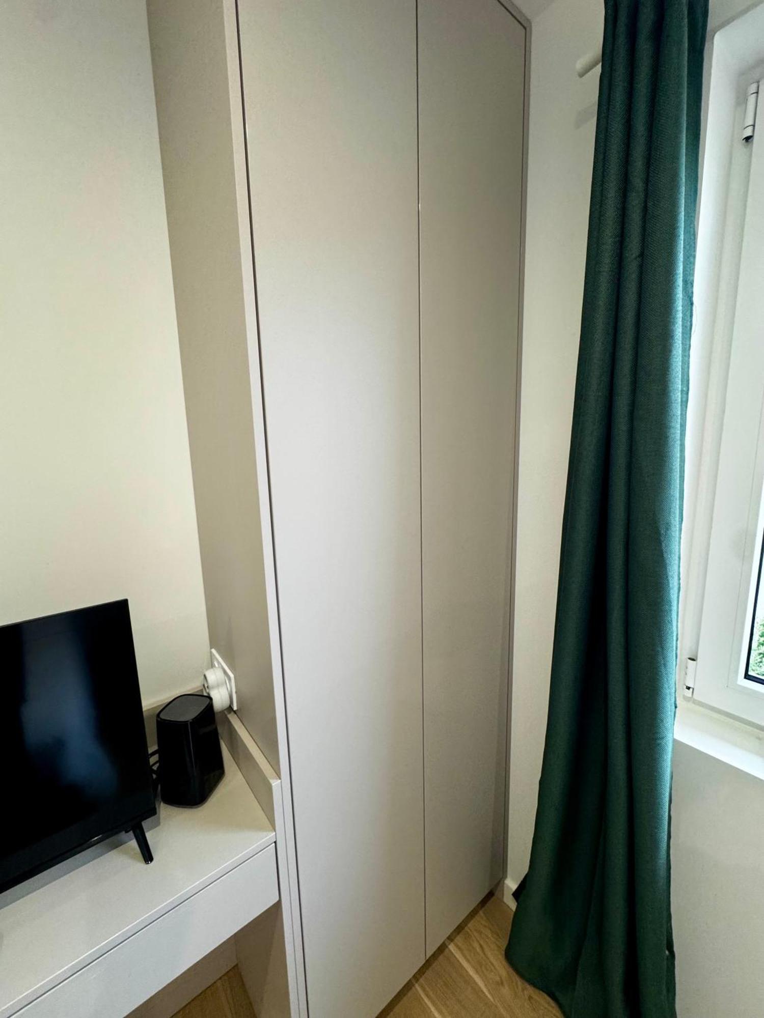 Chambre Privee Climatisee Avec Salle De Bains Partagee-Le Sapin Genay  Eksteriør bilde